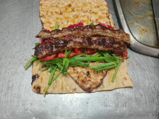 عکس کبابی حامد