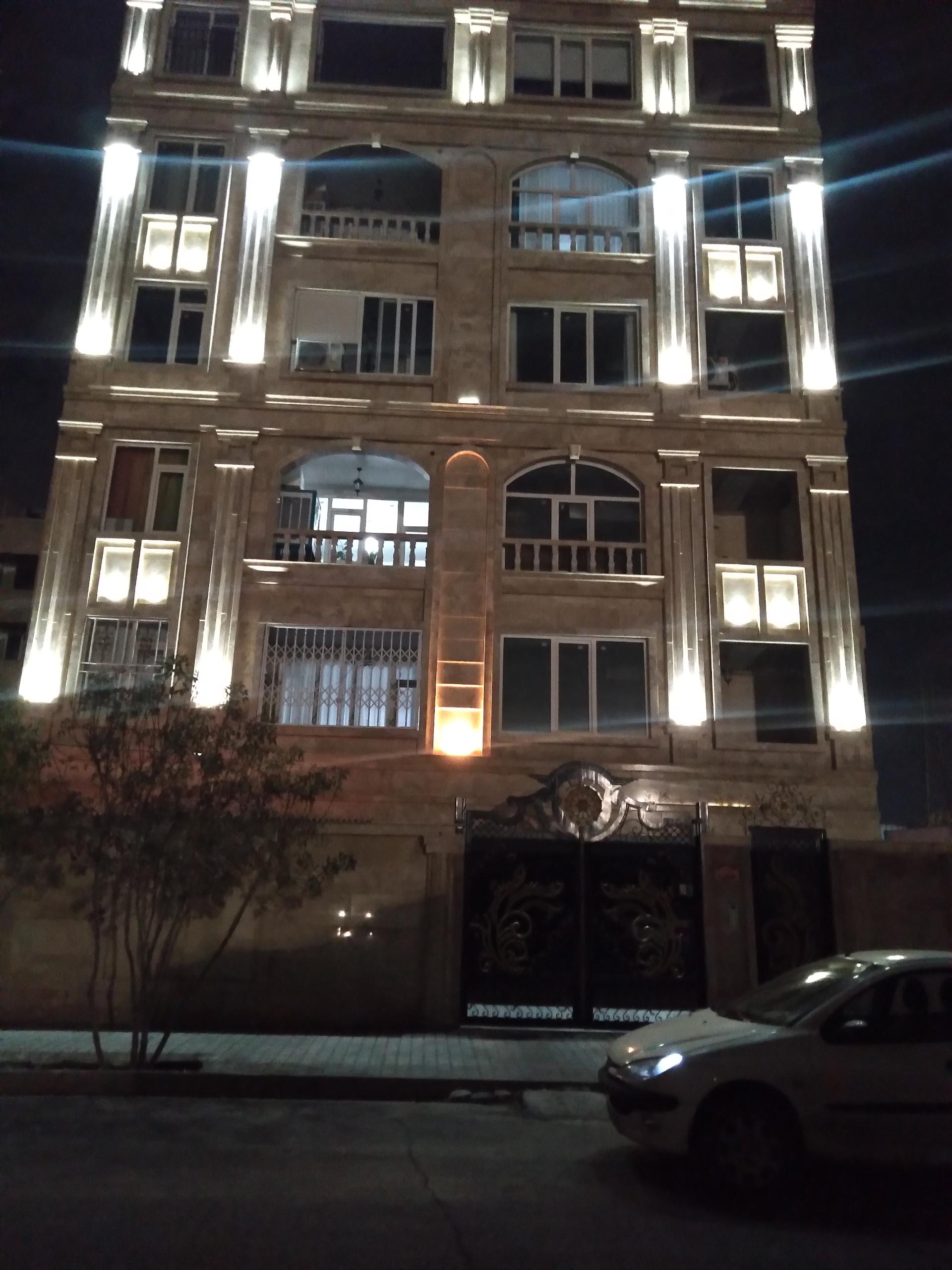 عکس ساختمان الماس ۹