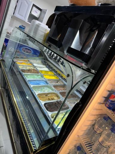 عکس بستنی تریا حاشیه