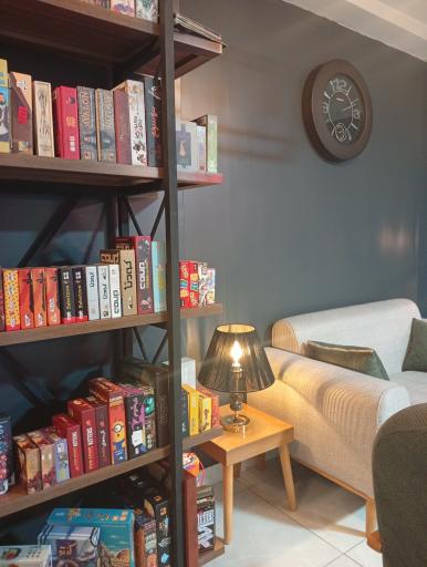 عکس کافه بازی نقش 