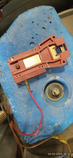 عکس الکترو تعمیرات و سیم پیچی آسایش