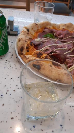 عکس رستوران هِلو شف زعفرانیه