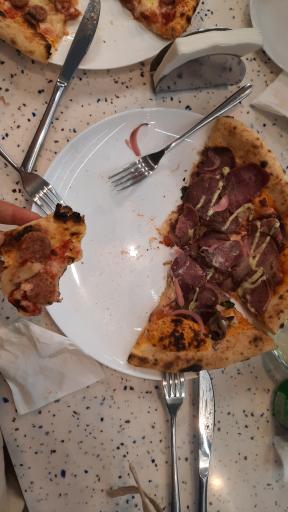 عکس رستوران هِلو شف زعفرانیه