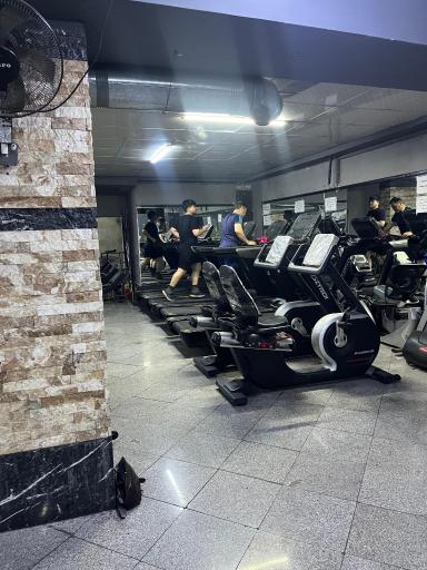 عکس باشگاه بدنسازی عباسیان