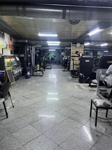 عکس باشگاه بدنسازی عباسیان