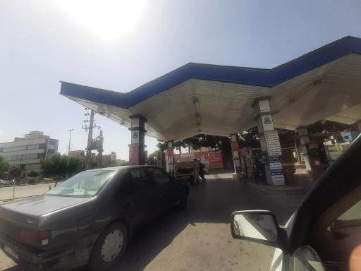 عکس پمپ بنزین آبیک