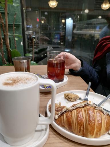 عکس کافه نان پاتو