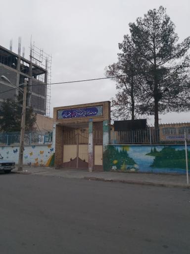 دبیرستان پسرانه نمونه دولتی شهید یعقوب زاده