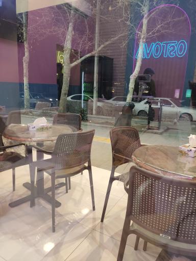 عکس آبمیوه و بستنی استوا شعبه ۳