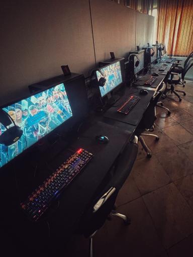 عکس گیم سنتر تایتان