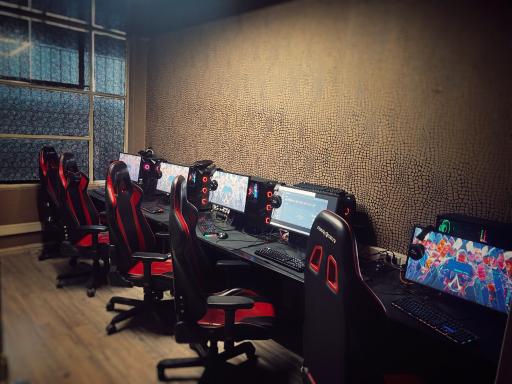 عکس گیم سنتر تایتان