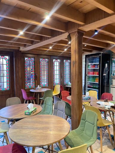 عکس کافه صبحانه درباری