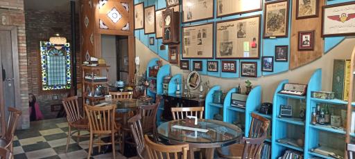 عکس کافه موزه رشت