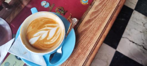 عکس کافه موزه رشت