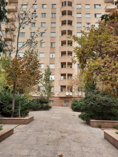 عکس مجتمع مسکونی برج باغ باران