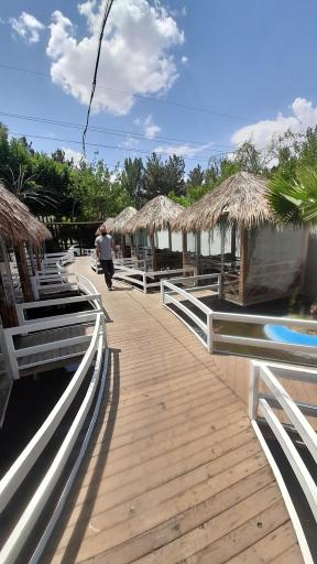 عکس کافه رستوران قو سفید