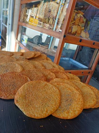 عکس کلوچه‌سرای سوغات