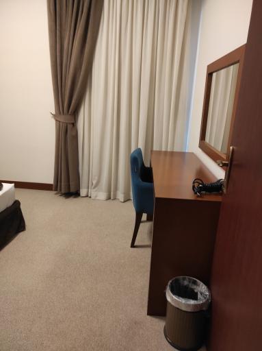 عکس هتل لاله ثامن