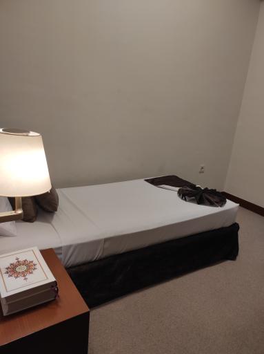 عکس هتل لاله ثامن