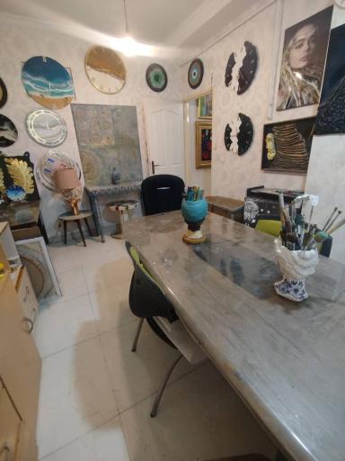 عکس آموزشگاه هنری ال آی