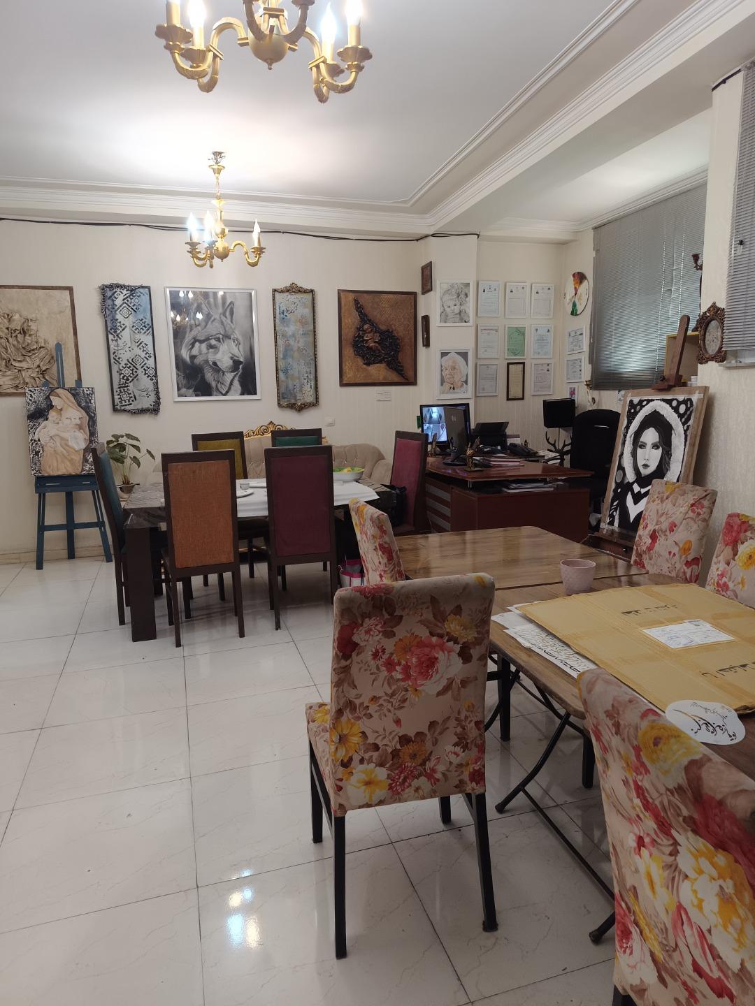 عکس آموزشگاه هنری ال آی