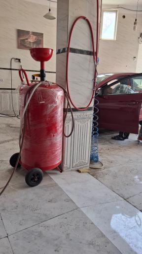 عکس دیتیلینگ خودرو و کارواش شاه پولیش