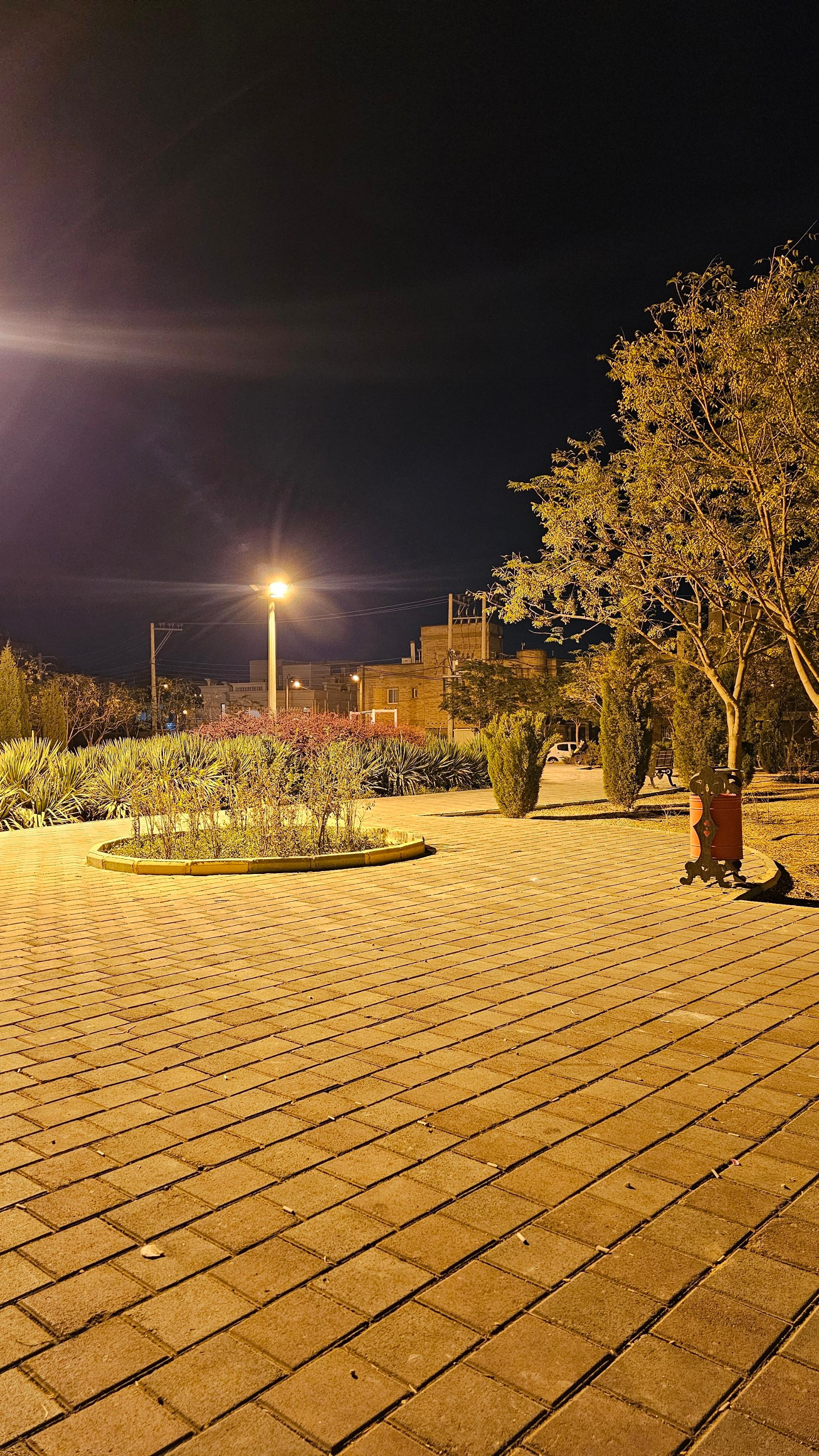 عکس بوستان ارغوان (رشادت)