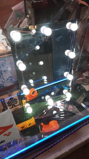 عکس شیشه آینه 196