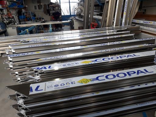 عکس کارگاه صنایع آلومیران