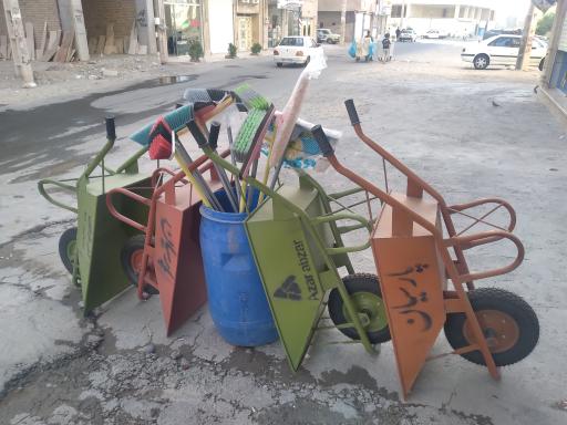 عکس رنگ و ابزار فرزاد 