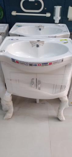 عکس رنگ و ابزار فرزاد 