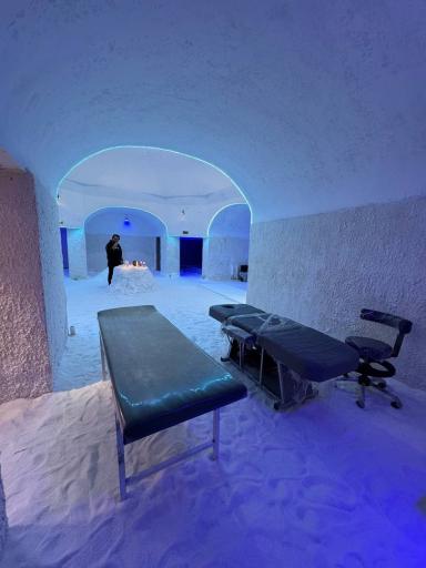 عکس حمام نمک بشرویه