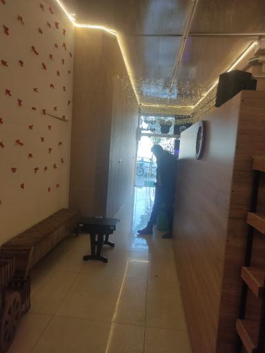 عکس کافه ققنوس