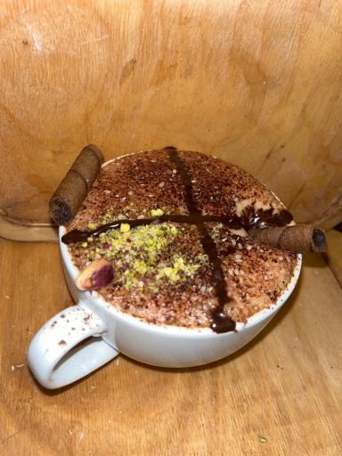 عکس کافه ققنوس