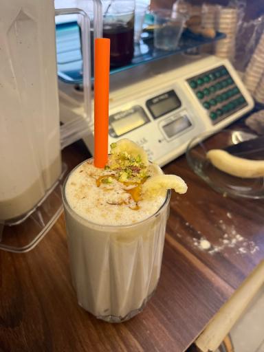 عکس کافه ققنوس