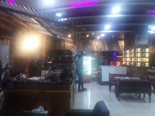 عکس رستوران مجلل و سفره خانه سنتی محمد