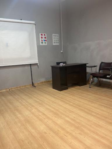 عکس موسسه زبان کیش انگلیسی بزرگسالان