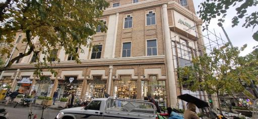 عکس مجتمع تجاری اداری فراز لاله زار