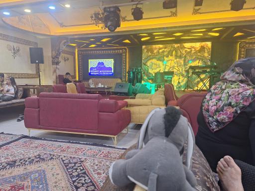 عکس باغ رستوران عمارت شبستان