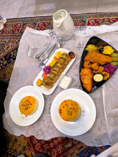 عکس باغ رستوران عمارت شبستان