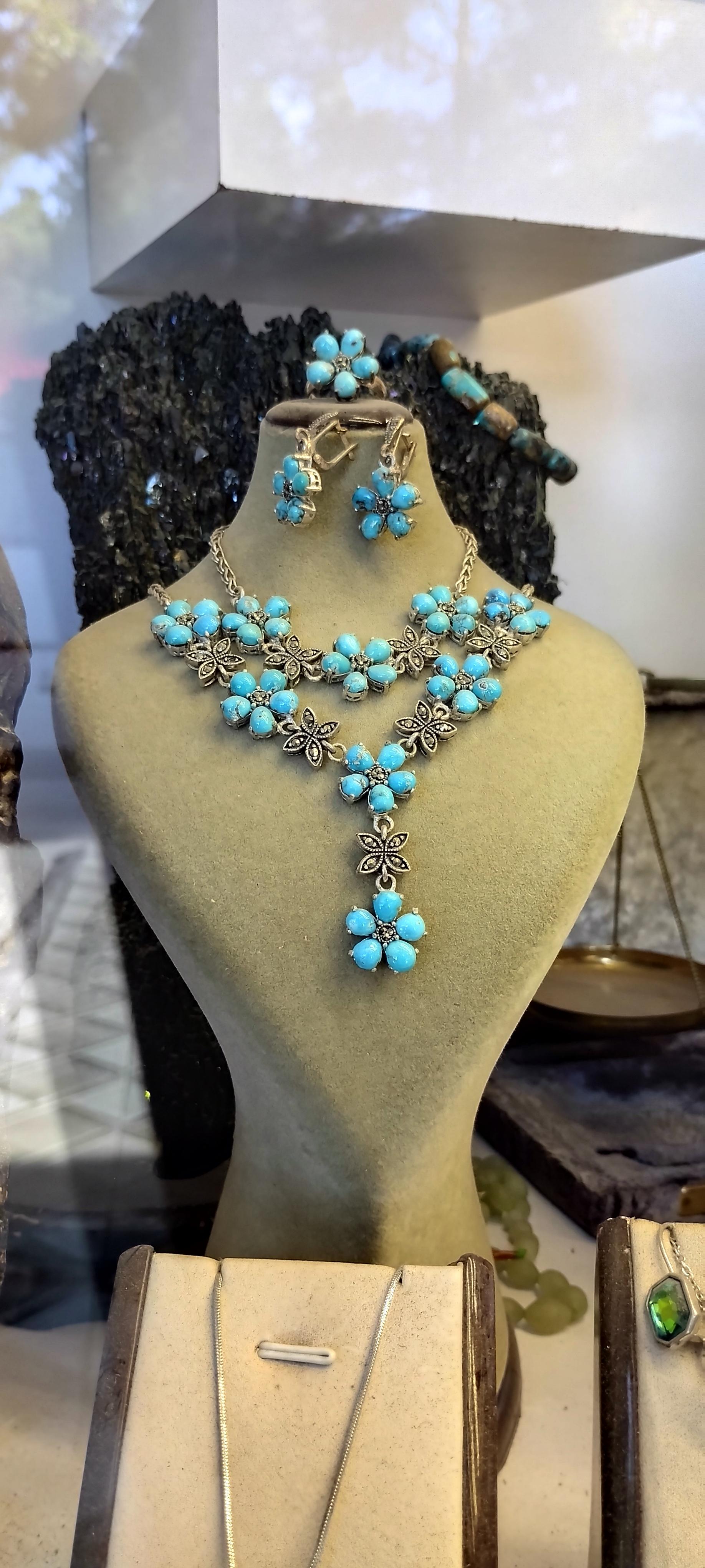 عکس کارگاه تراش و فروش فیروزه