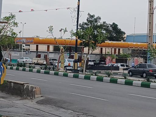 عکس پمپ بنزین شرکت نفت
