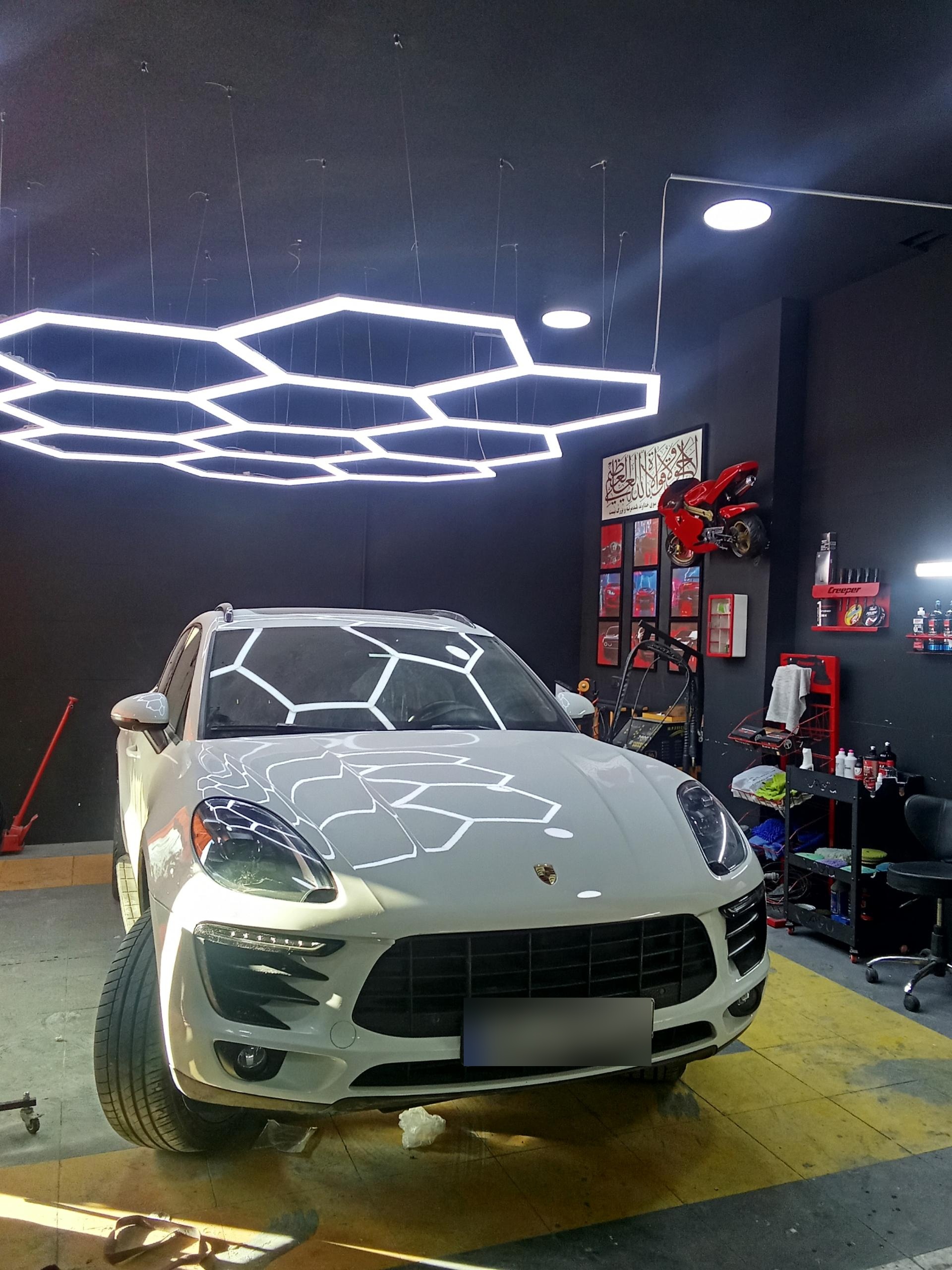 عکس کارواش مهرآباد