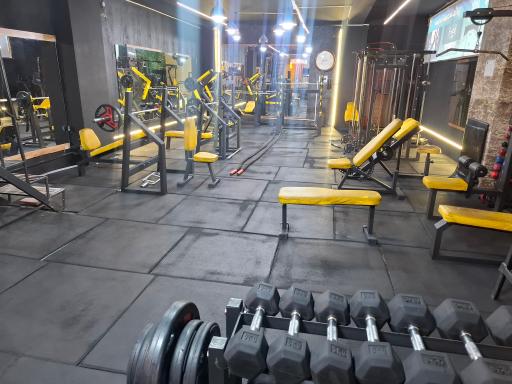 عکس باشگاه بدنسازی امپراطور