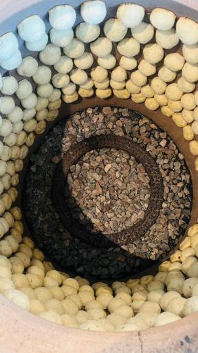 عکس نان محلی و شیرینی جوانه