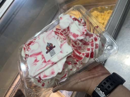 عکس بستنی ایهن