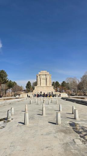 عکس حوض نیلوفر 