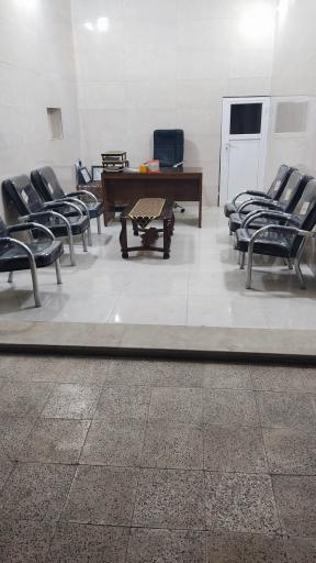 عکس مشاور املاک ظاهری