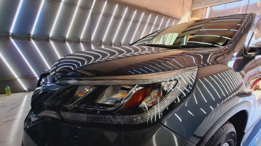 تشخیص رنگ و دیتیلینگ زیبایی خودرو