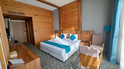 عکس هتل پنج ستاره میزبان